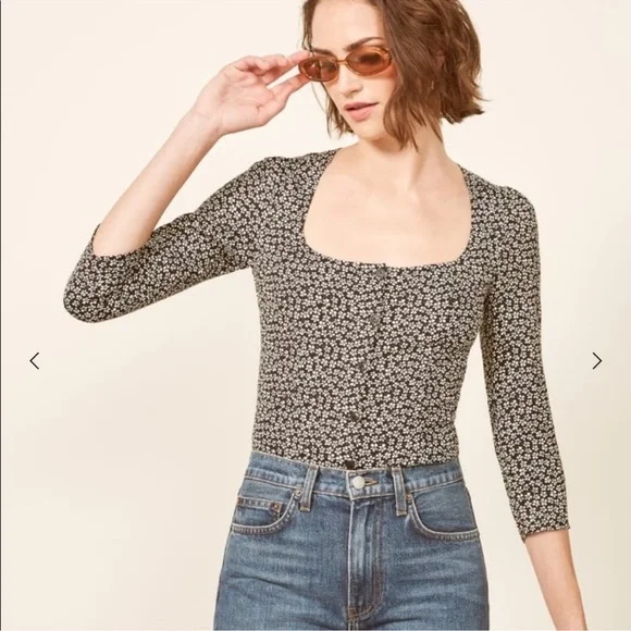 9. Reformation Jorja Top in Ansel - Picture 10 of 16